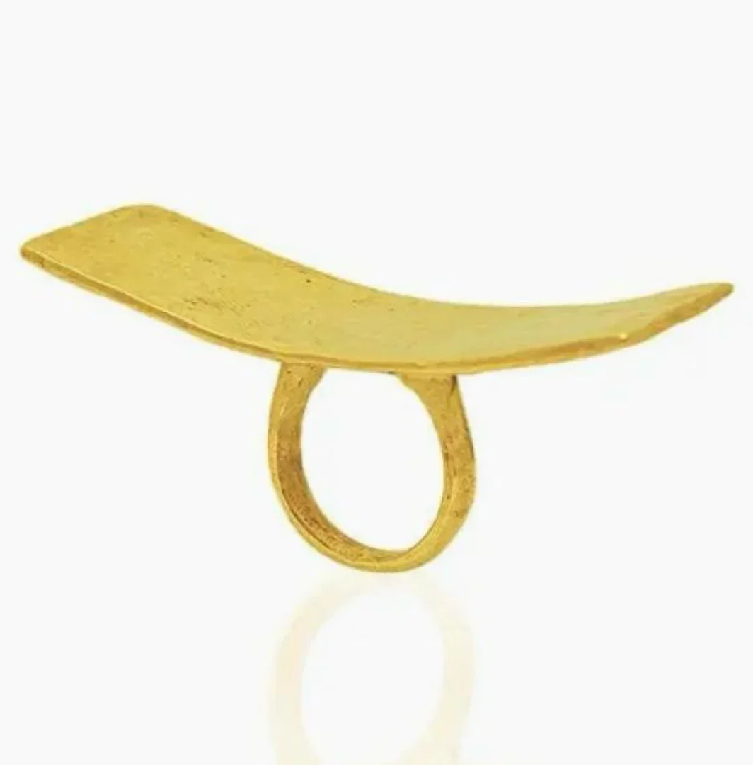 Sky Curve Ring